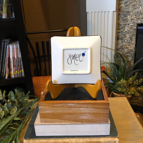 Lot of 2 J. McCall Decorative Plates - Picture 2 of 4